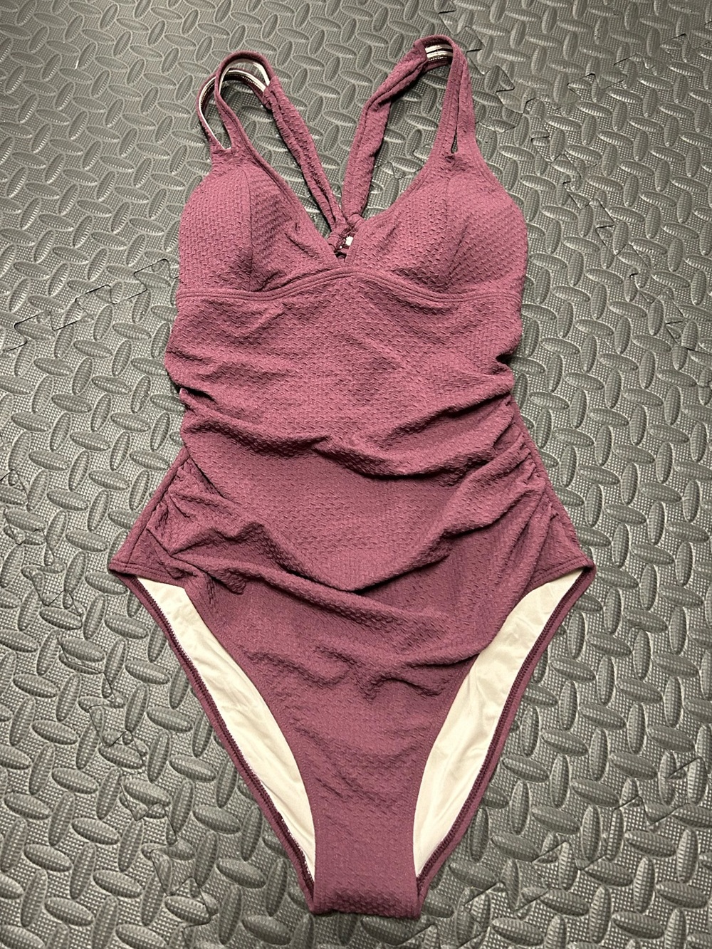 NWT Plum Texture Plunging Tummy Control One-Piece -Large - Picture 3 of 8